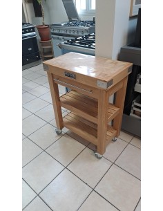 DESSERTE À ETAGES AVEC... 2