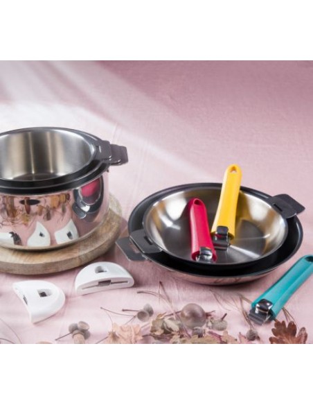 POIGNEE CRISTEL MUTINE